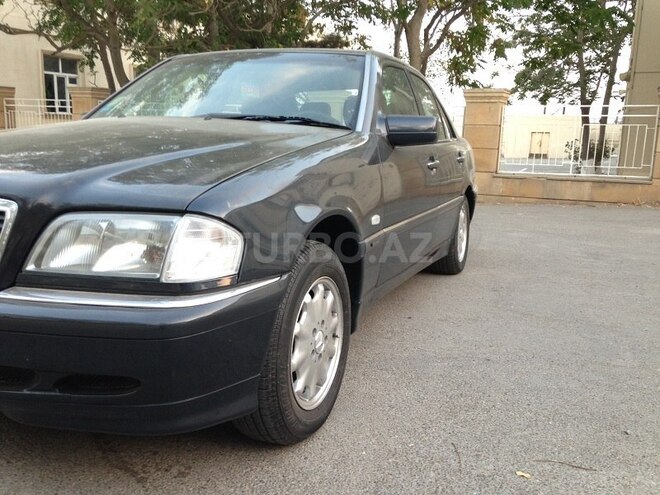 Mercedes C 220 1999, 387,000 km - 2.2 l - Bakı