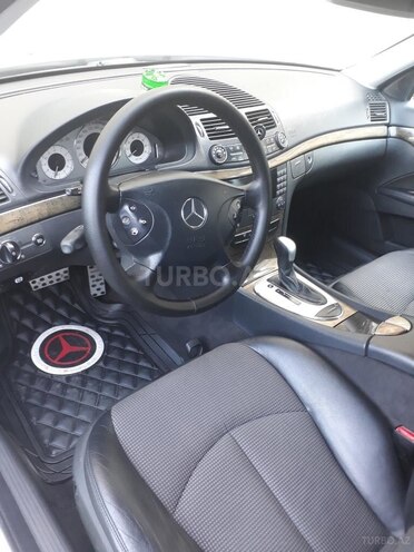 Mercedes E 240 2002, 246,000 km - 2.6 l - Bakı