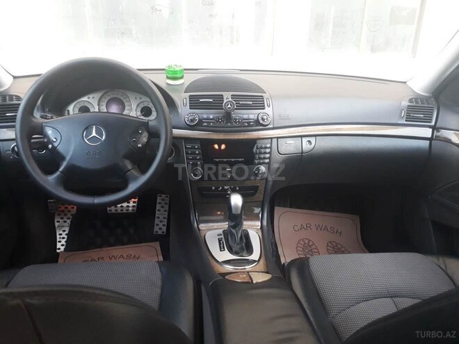 Mercedes E 240 2002, 246,000 km - 2.6 l - Bakı