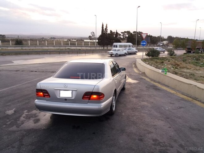 Mercedes E 240 2000, 179,362 km - 2.6 l - Bakı