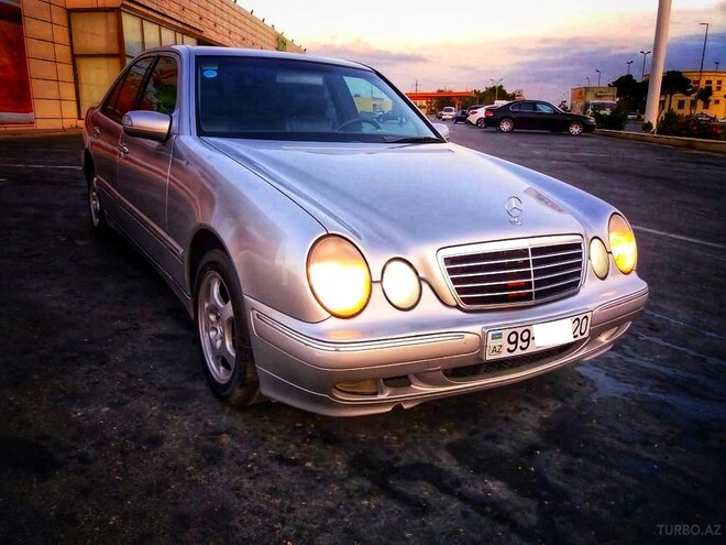 Mercedes E 240 2000, 179,362 km - 2.6 l - Bakı