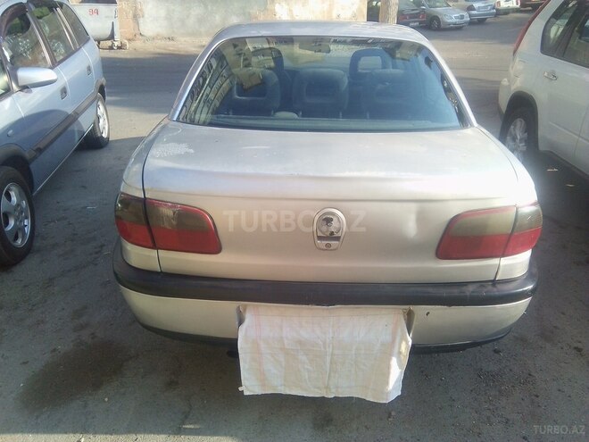 Opel Omega 1996, 258,903 km - 2.0 l - Bakı