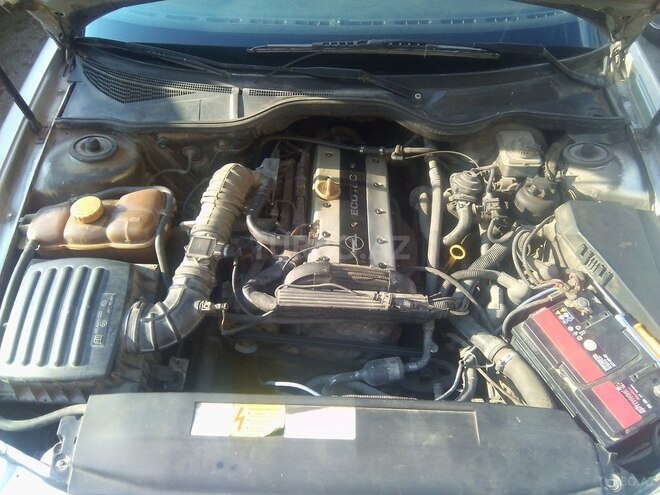 Opel Omega 1996, 258,903 km - 2.0 l - Bakı