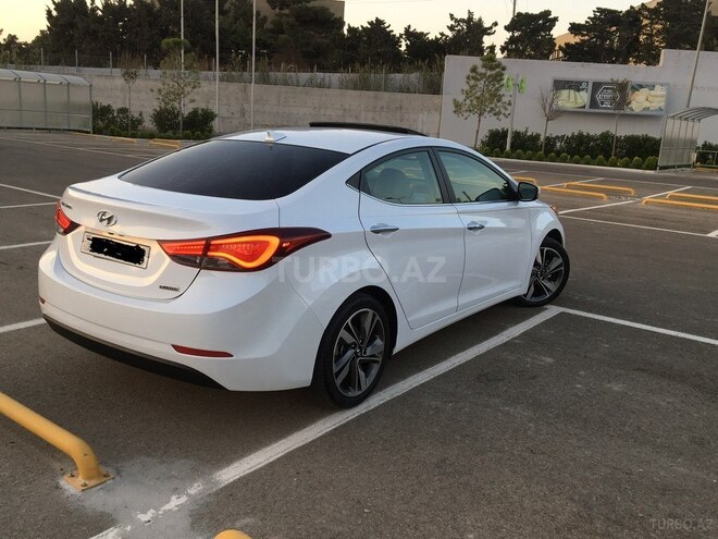 Hyundai Elantra 2015, 43,300 km - 1.8 л - Bakı