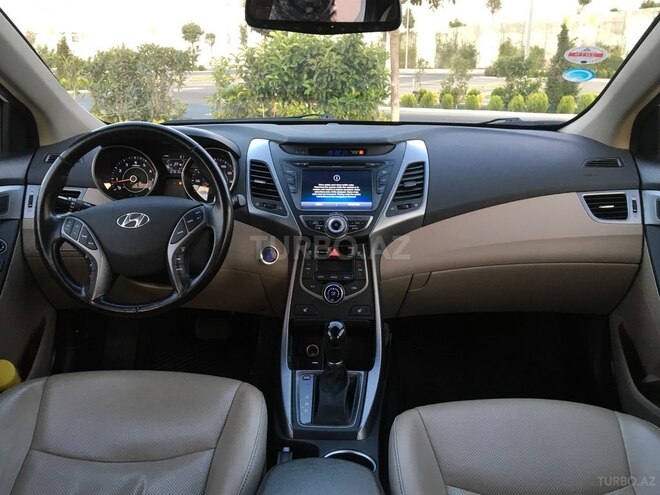 Hyundai Elantra 2015, 43,300 km - 1.8 л - Bakı