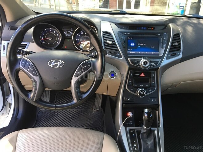 Hyundai Elantra 2015, 43,300 km - 1.8 л - Bakı