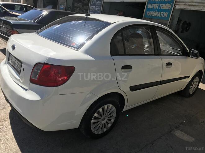 Kia Rio 2009, 200,000 km - 1.4 л - Bakı