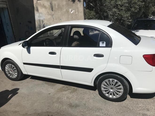 Kia Rio 2009, 200,000 km - 1.4 л - Bakı