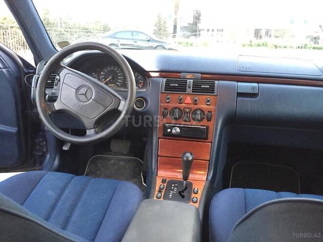 Mercedes E 200 1997, 357,000 km - 2.0 l - Bakı