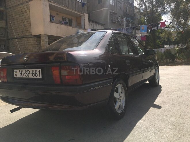 Opel Vectra 1993, 233,000 km - 1.8 l - Sumqayıt