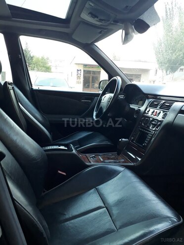 Mercedes E 240 2000, 291,000 km - 2.4 l - Bakı