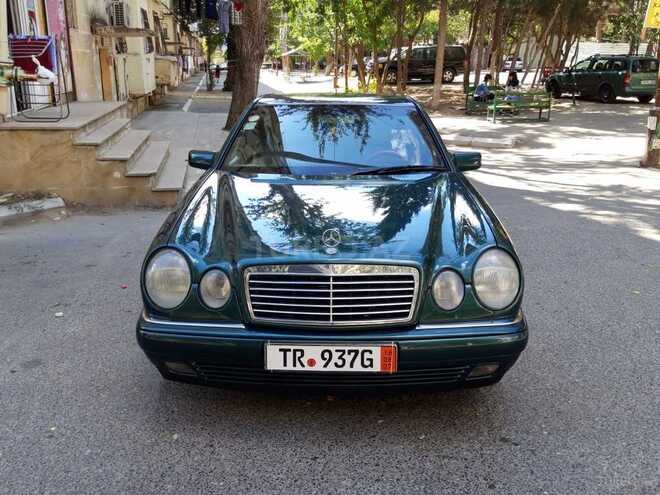 Mercedes E 240 1998, 279,800 km - 2.4 л - Xırdalan