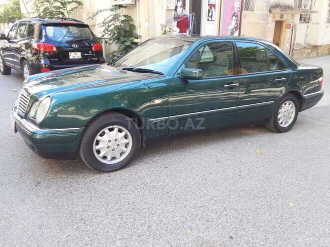 Mercedes E 240 1998, 279,800 km - 2.4 л - Xırdalan