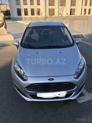 Ford Fiesta 2015, 49,900 km - 1.6 l - Bakı
