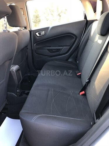 Ford Fiesta 2015, 49,900 km - 1.6 l - Bakı