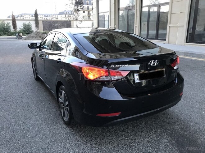 Hyundai Elantra 2015, 39,000 km - 1.8 l - Bakı