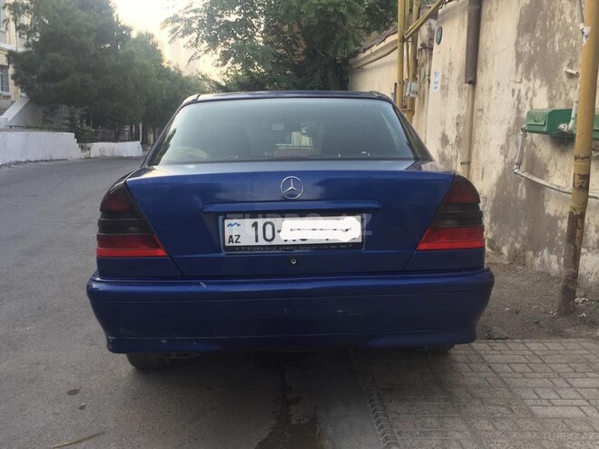 Mercedes C 220 1999, 494,942 km - 2.2 l - Bakı