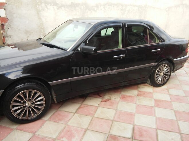 Mercedes C 230 1999, 310,000 km - 2.3 l - Bakı