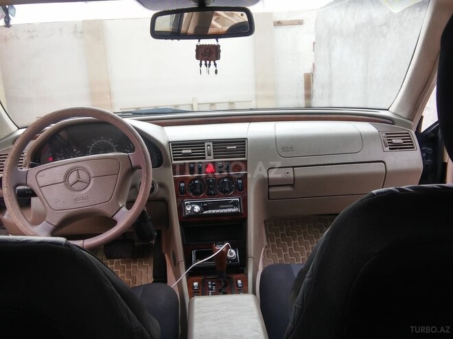 Mercedes C 230 1999, 310,000 km - 2.3 l - Bakı