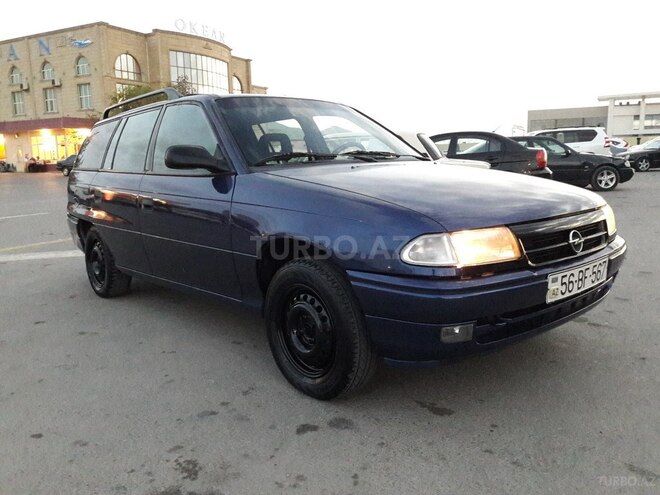 Opel Astra 1995, 235,000 km - 1.6 л - Sumqayıt