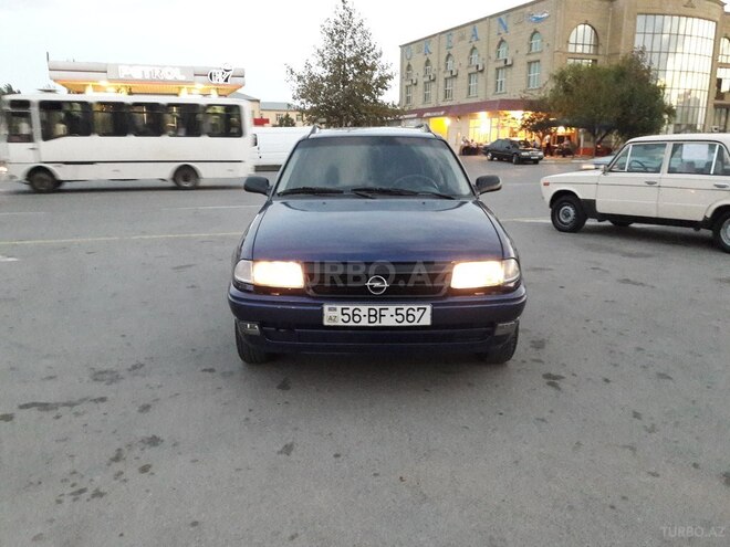Opel Astra 1995, 235,000 km - 1.6 л - Sumqayıt