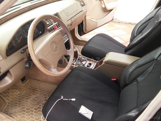 Mercedes C 230 1999, 310,000 km - 2.3 l - Bakı