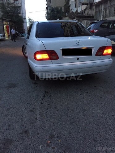 Mercedes E 230 1997, 344,000 km - 0.2 л - Bakı
