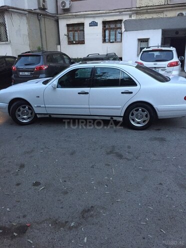 Mercedes E 230 1997, 344,000 km - 0.2 л - Bakı