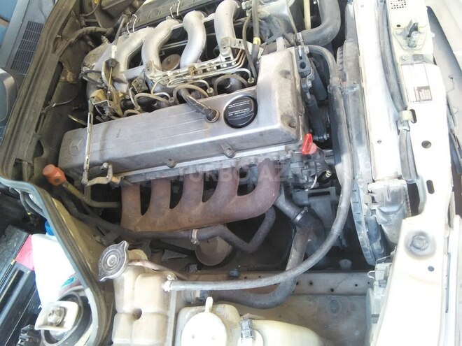Mercedes 190 1990, 500,000 km - 2.5 l - Astara