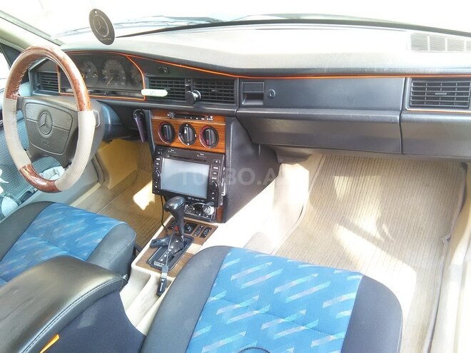 Mercedes 190 1990, 500,000 km - 2.5 l - Astara