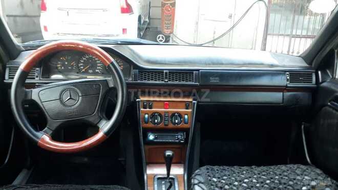 Mercedes E 280 1994, 40,245 km - 0.3 l - Bakı