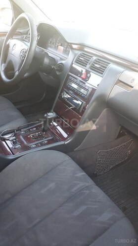 Mercedes E 280 2001, 210,000 km - 2.8 l - Bakı