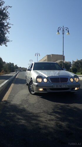 Mercedes E 280 2001, 210,000 km - 2.8 l - Bakı