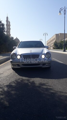 Mercedes E 280 2001, 210,000 km - 2.8 l - Bakı