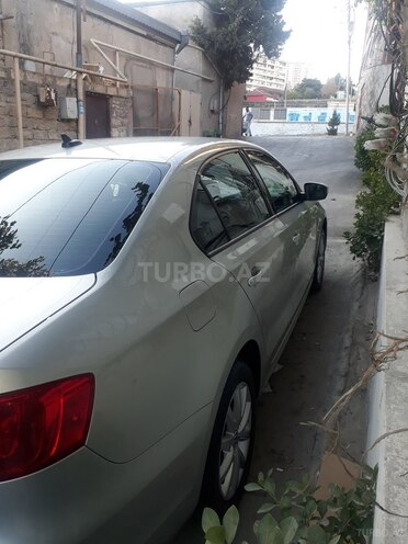 Volkswagen Jetta 2011, 74,000 km - 2.5 l - Bakı