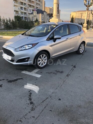 Ford Fiesta 2015, 49,990 km - 1.6 l - Bakı