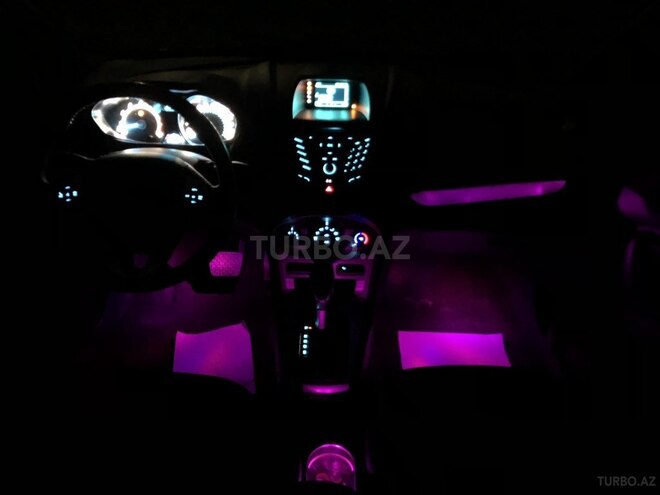 Ford Fiesta 2015, 49,990 km - 1.6 l - Bakı