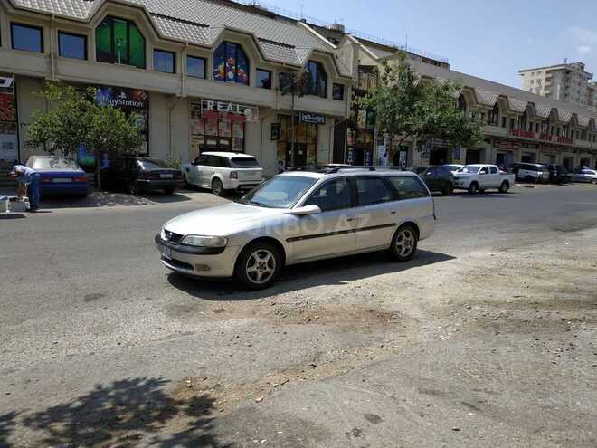 Opel Vectra 1998, 326,400 km - 2.0 l - Bakı