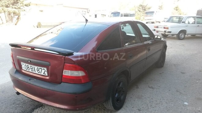 Opel Vectra 1996, 210,000 km - 1.6 l - Bakı