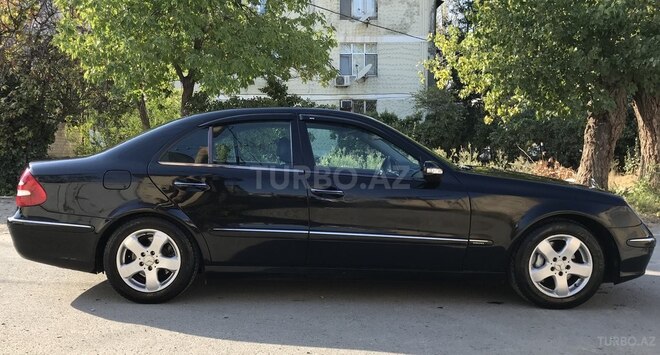 Mercedes E 320 2004, 265,000 km - 3.2 l - Bakı