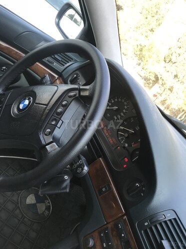 BMW 528 2000, 383,000 km - 2.8 l - Bakı