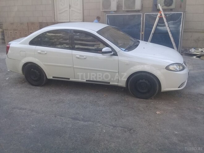 Daewoo Gentra 2013, 200,000 km - 1.5 l - Bakı