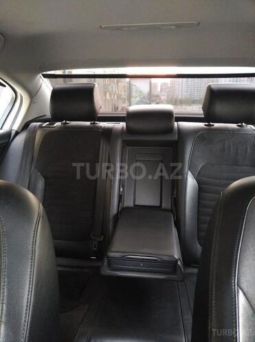 Volkswagen Passat 2013, 178,000 km - 1.8 l - Bakı