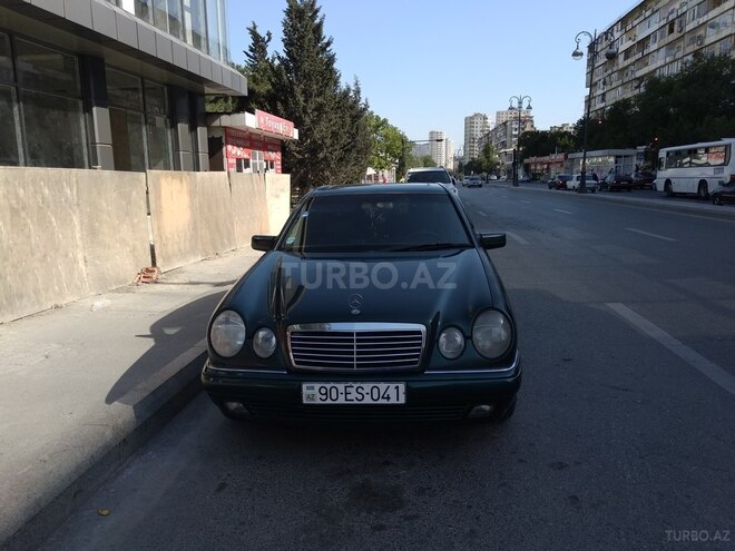 Mercedes E 230 1995, 420,000 km - 2.3 л - Bakı