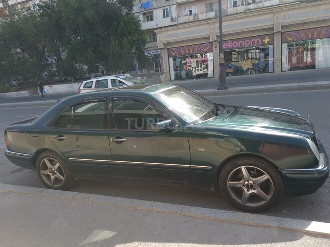 Mercedes E 230 1995, 420,000 km - 2.3 л - Bakı