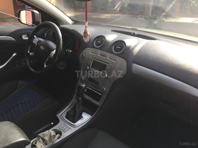 Ford Mondeo 2008, 235,000 km - 2.0 л - Masallı