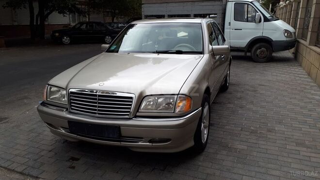 Mercedes C 230 1998, 272,000 km - 2.3 l - Bakı