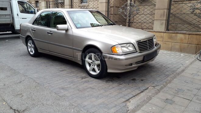 Mercedes C 230 1998, 272,000 km - 2.3 l - Bakı