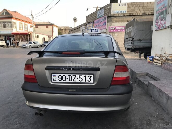 Opel Vectra 1996, 220,000 km - 1.6 л - Bakı
