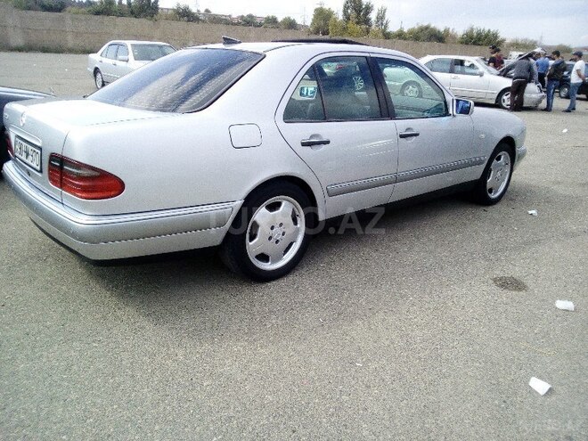Mercedes E 240 1997, 271,000 km - 2.4 l - Şirvan